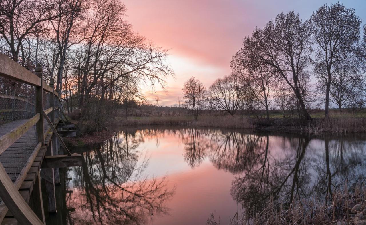Schmiede Der Wasserburg Liepen Gielow Exteriör bild